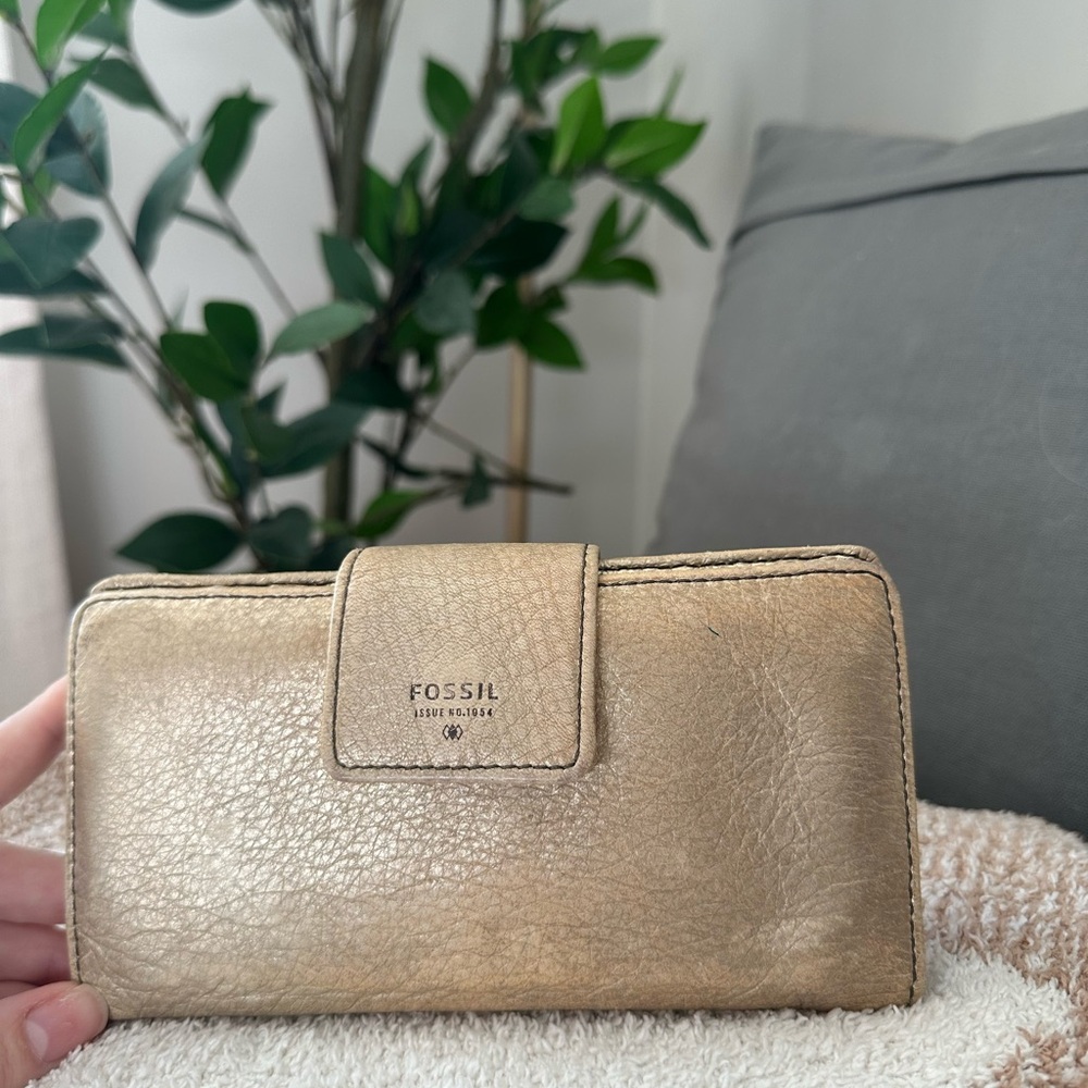 Fossil Metallic Gold Women's Wallet